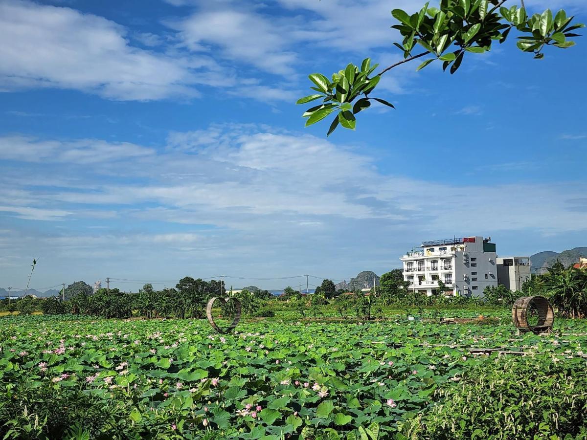 Lotus Hotel Ниньбинь Экстерьер фото