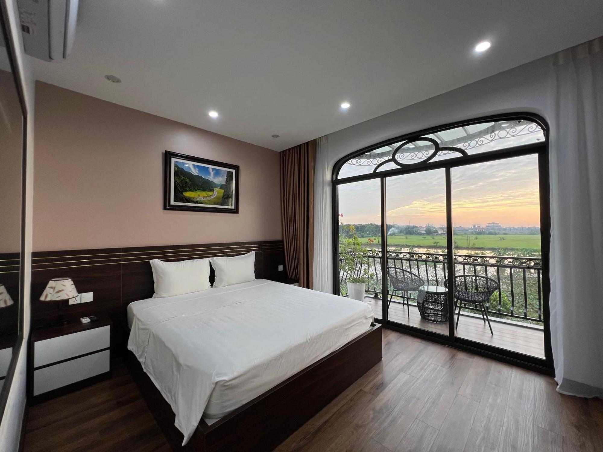 Lotus Hotel Ниньбинь Экстерьер фото