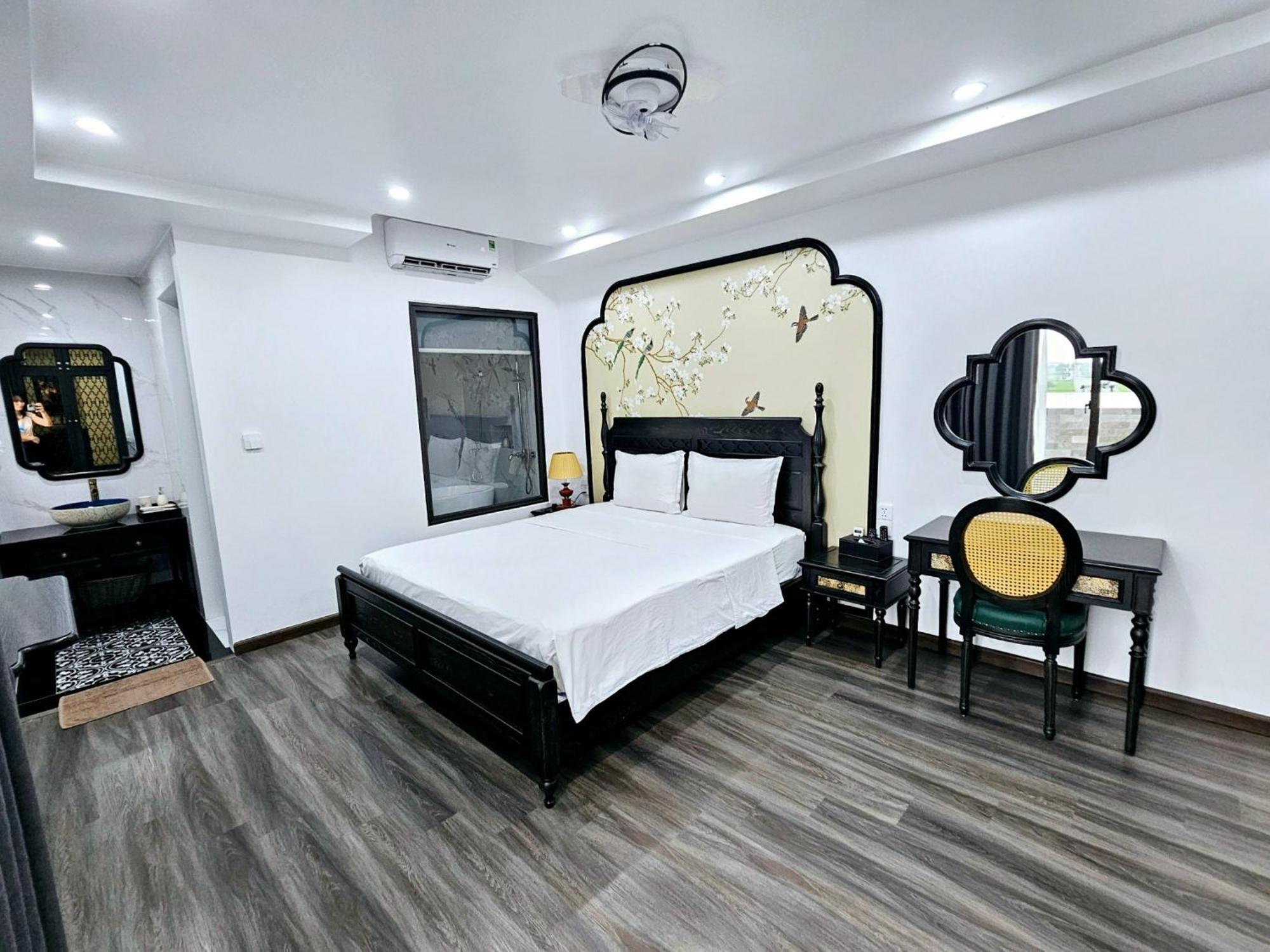Lotus Hotel Ниньбинь Экстерьер фото